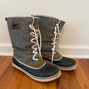 Sorel Size 12 Tall Black & White Boot